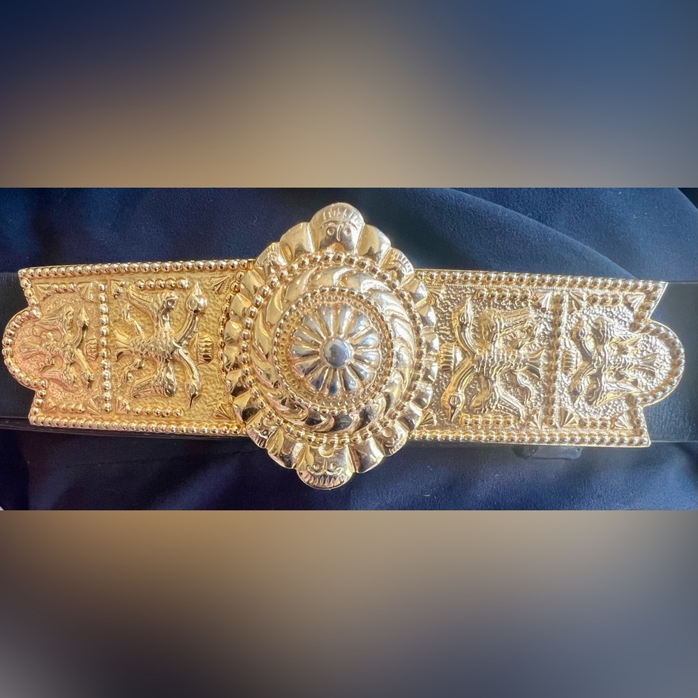 Judith Leiber adjustable Leather Belt gold tone hardware medium